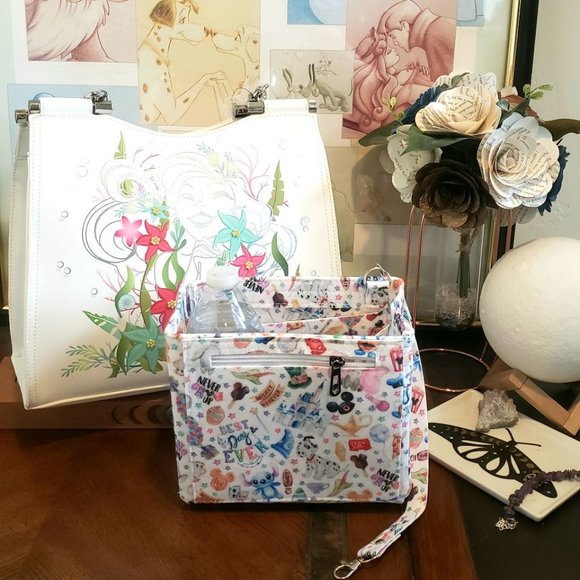 Loungefly Disney Convertible Backpack to Purse Organizer - Picture 1 of 1